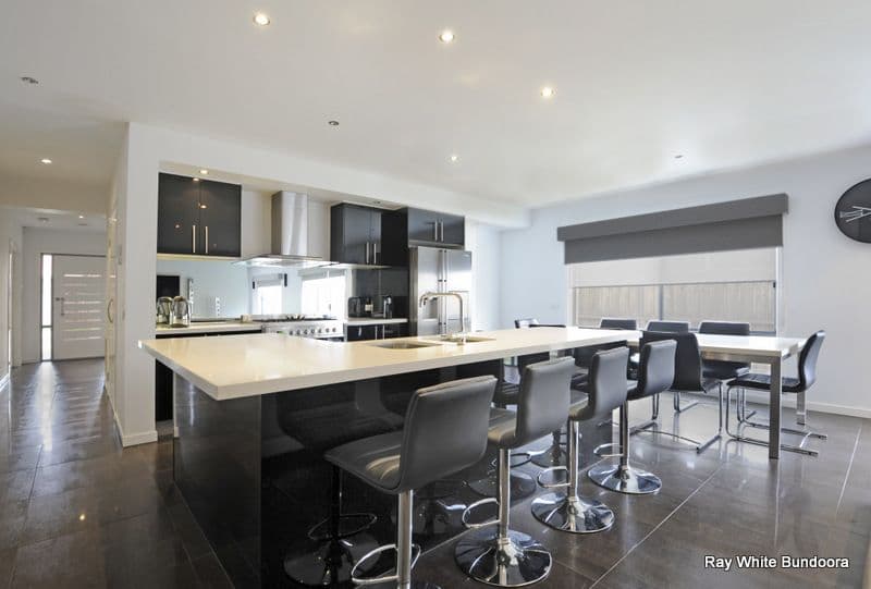 2 Lanata Street, SOUTH MORANG VIC 3752, South Morang - Thumbnail 2