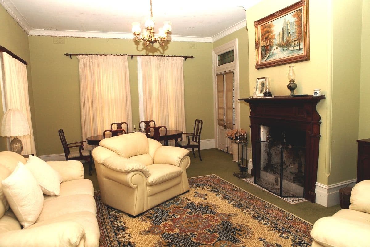 57 Crown Street, Cootamundra - Thumbnail 2