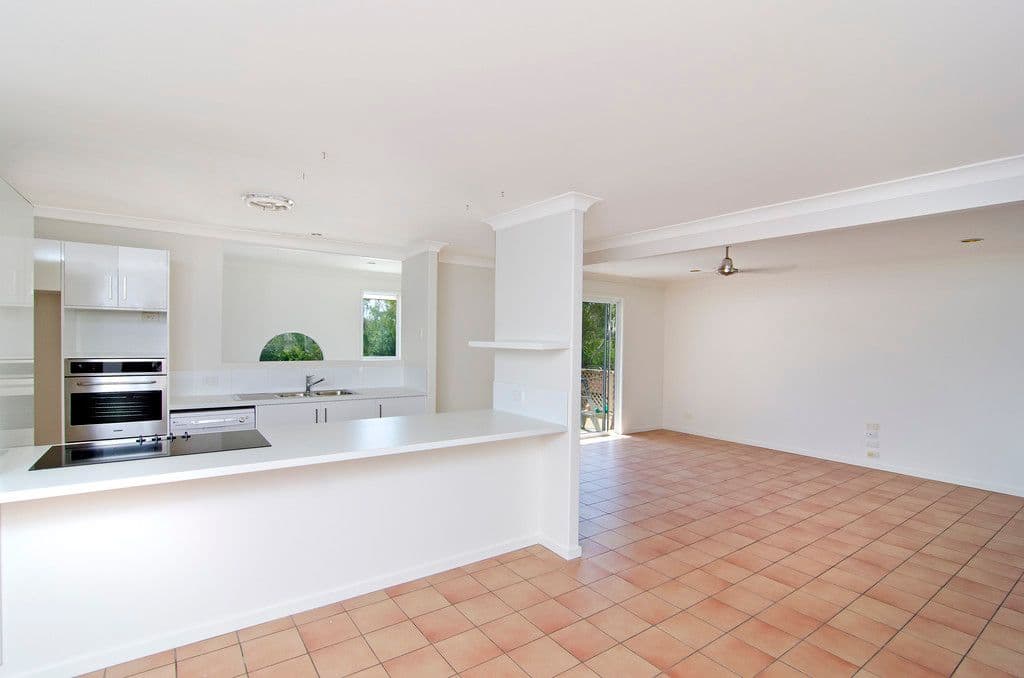 85 Clives Circuit, CURRUMBIN WATERS QLD 4223, Currumbin Waters - Thumbnail 4