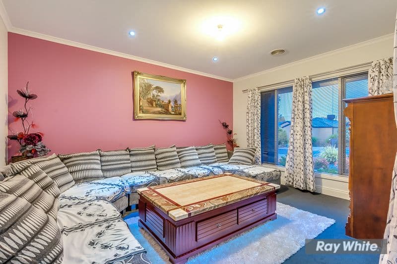 7 Moonlight Place, Tarneit VIC 3029, Tarneit - Thumbnail 4