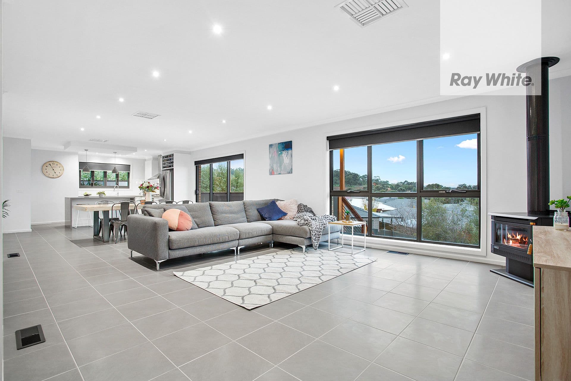 14 Parkwood Road, Mernda VIC 3754, Mernda - Thumbnail 2