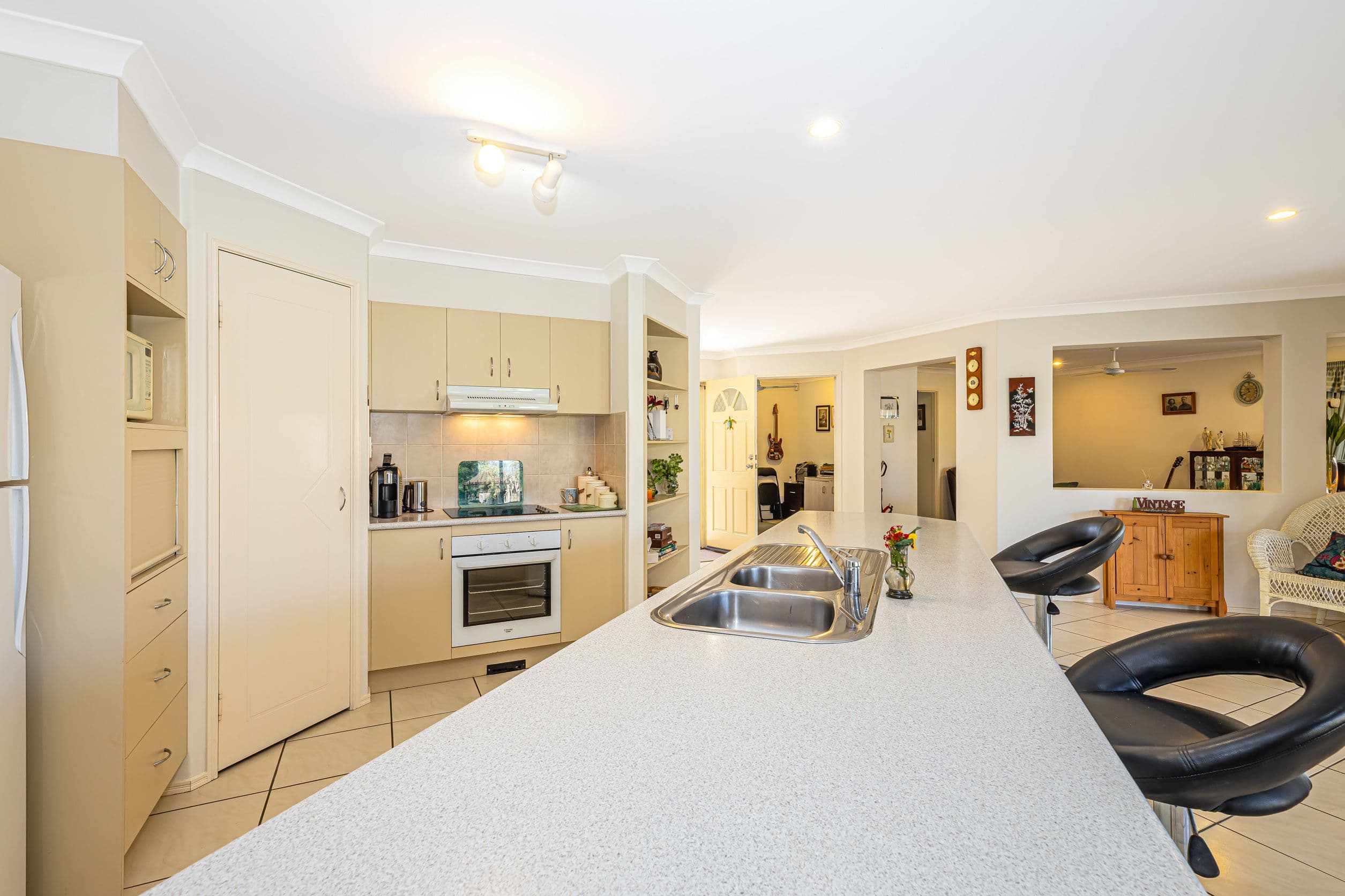263 Bestmann Road, Sandstone Point QLD 4511, Sandstone Point - Thumbnail 4