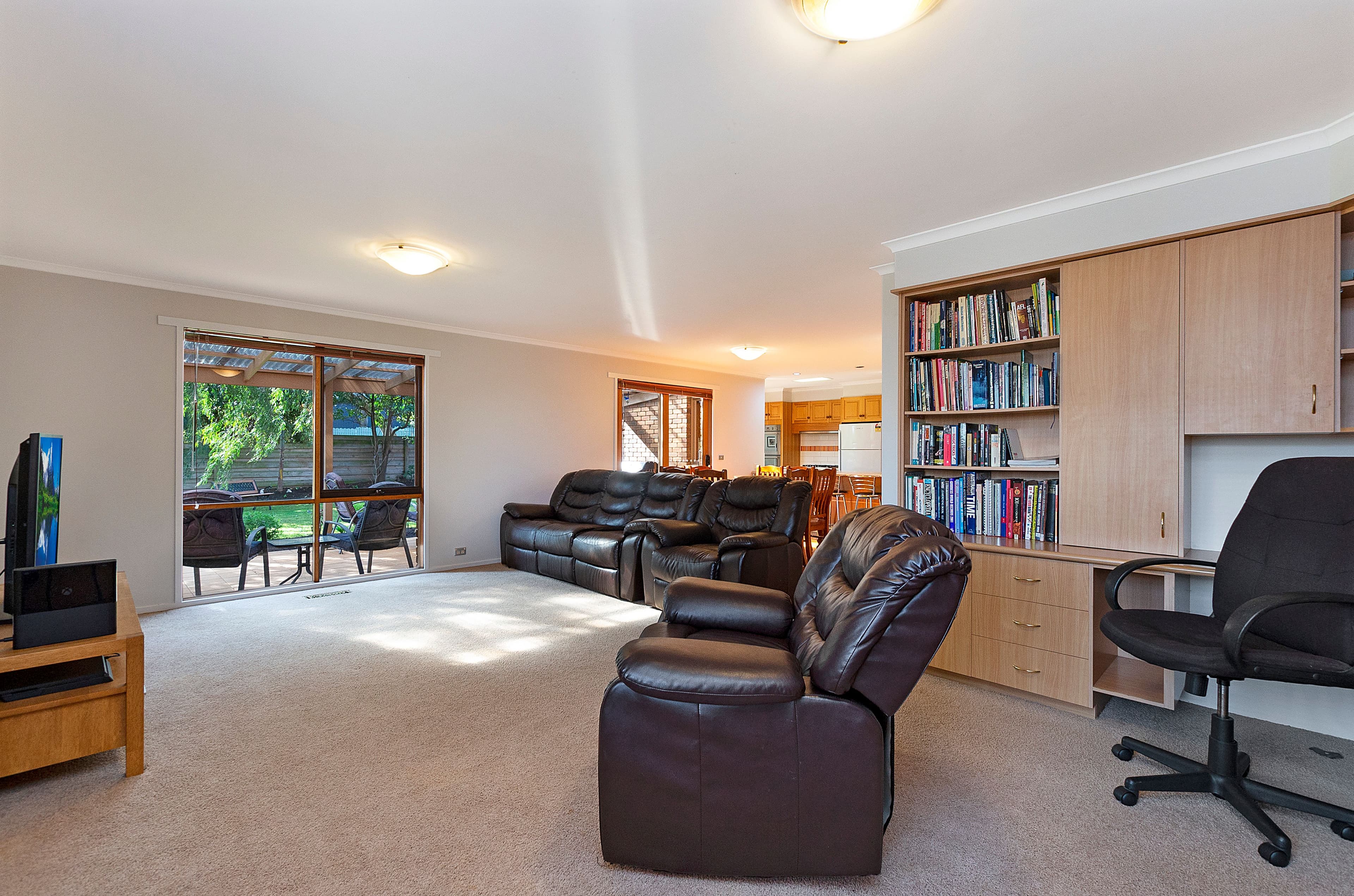 1 Warroon Court, Warrnambool VIC 3280, Warrnambool - Thumbnail 2