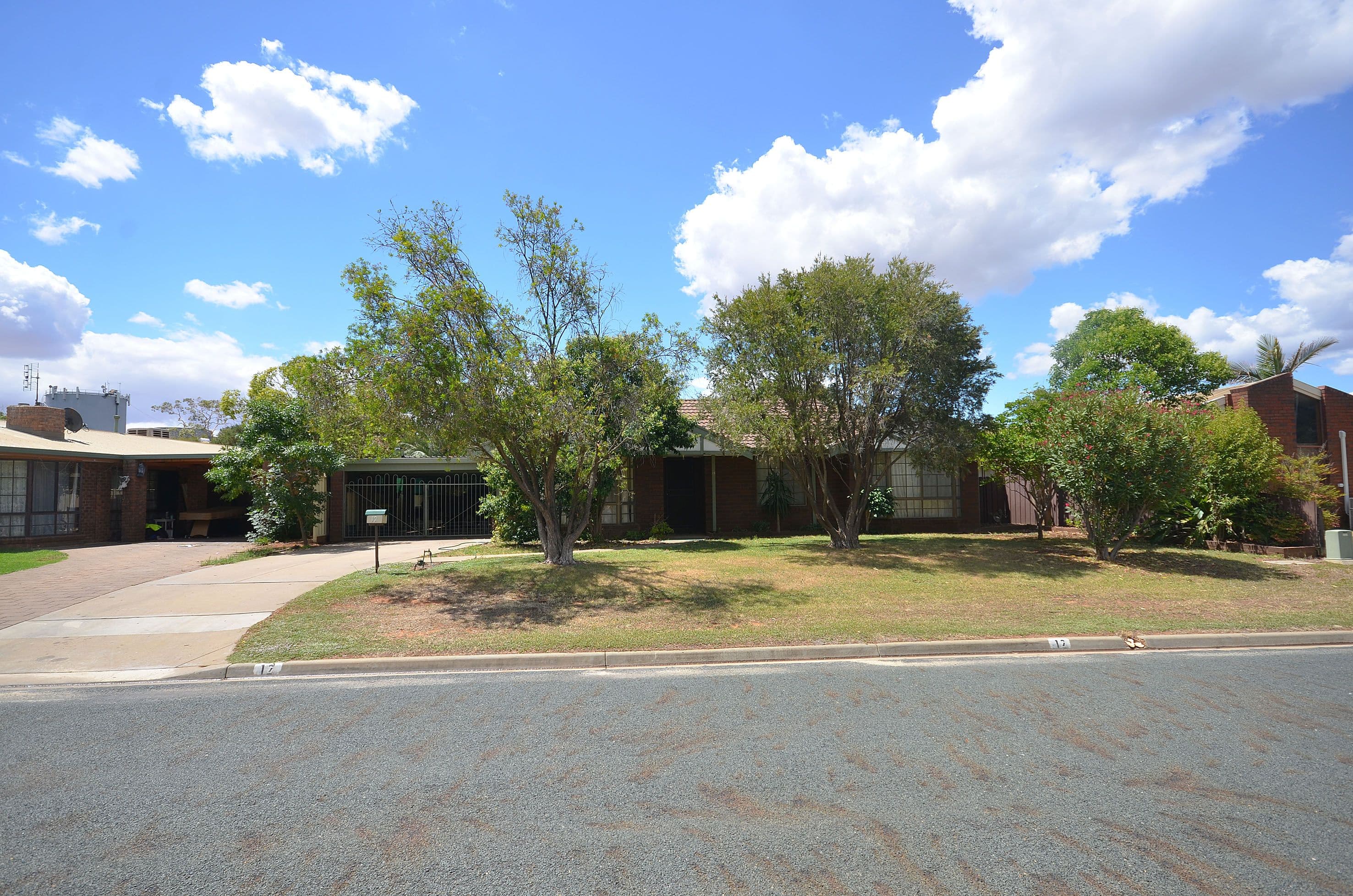 12 Pollard Place, Moama - Image 1
