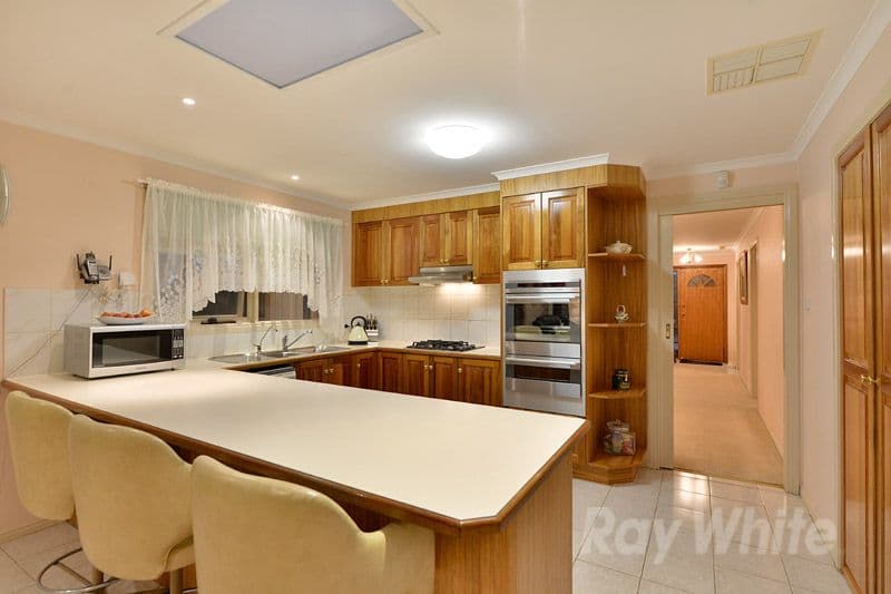 24 Laanecoorie Drive, LYSTERFIELD VIC 3156, Lysterfield - Thumbnail 5