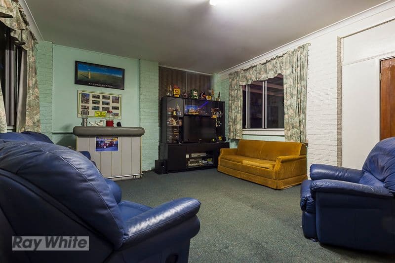 20 Kalmia Drive, REDLAND BAY QLD 4165, Redland Bay - Thumbnail 3