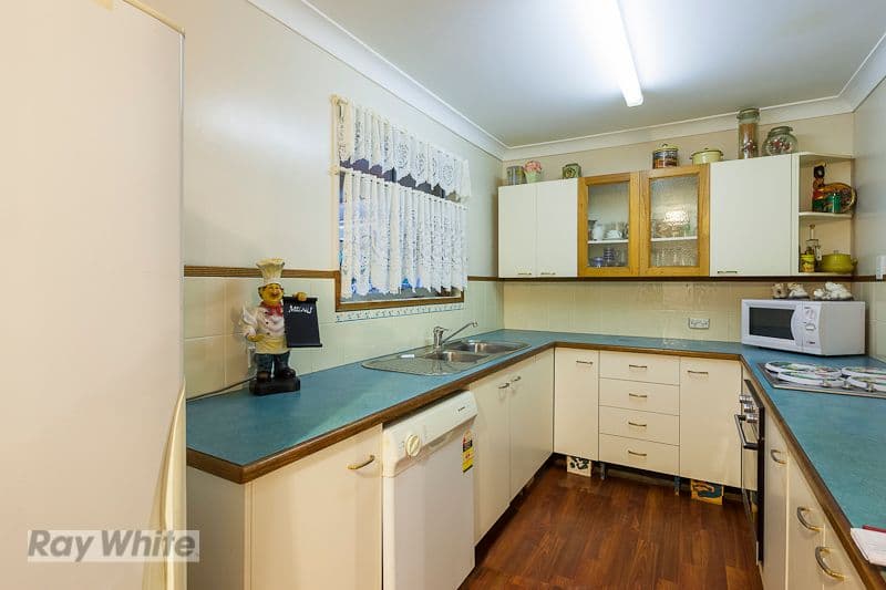 20 Kalmia Drive, REDLAND BAY QLD 4165, Redland Bay - Thumbnail 8