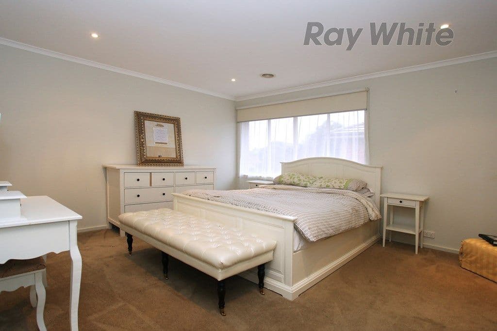 1 Tattler Court, POINT COOK VIC 3030, Point Cook - Thumbnail 6