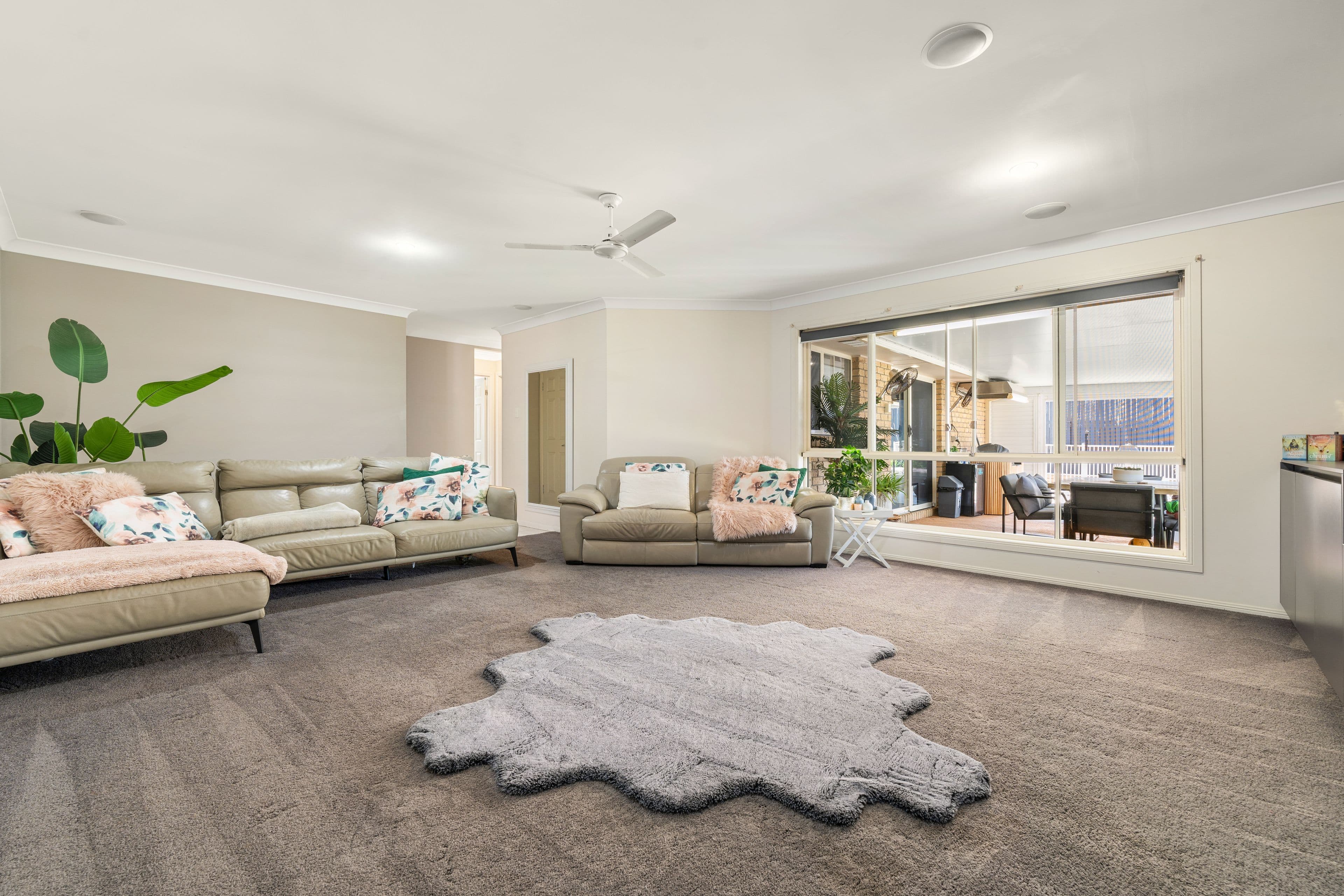 43 Glentree Avenue, Upper Coomera QLD 4209, Upper Coomera - Thumbnail 3