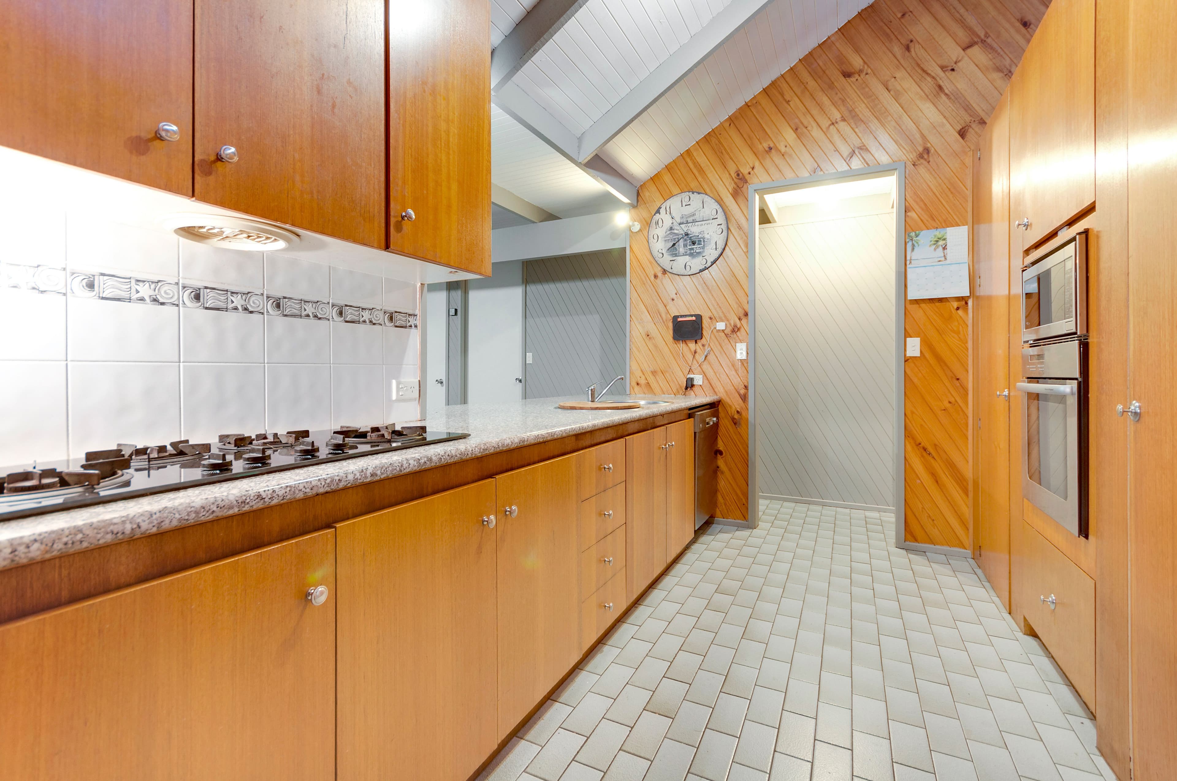 39 Carrington Court, Seaford VIC 3198, Seaford - Thumbnail 2