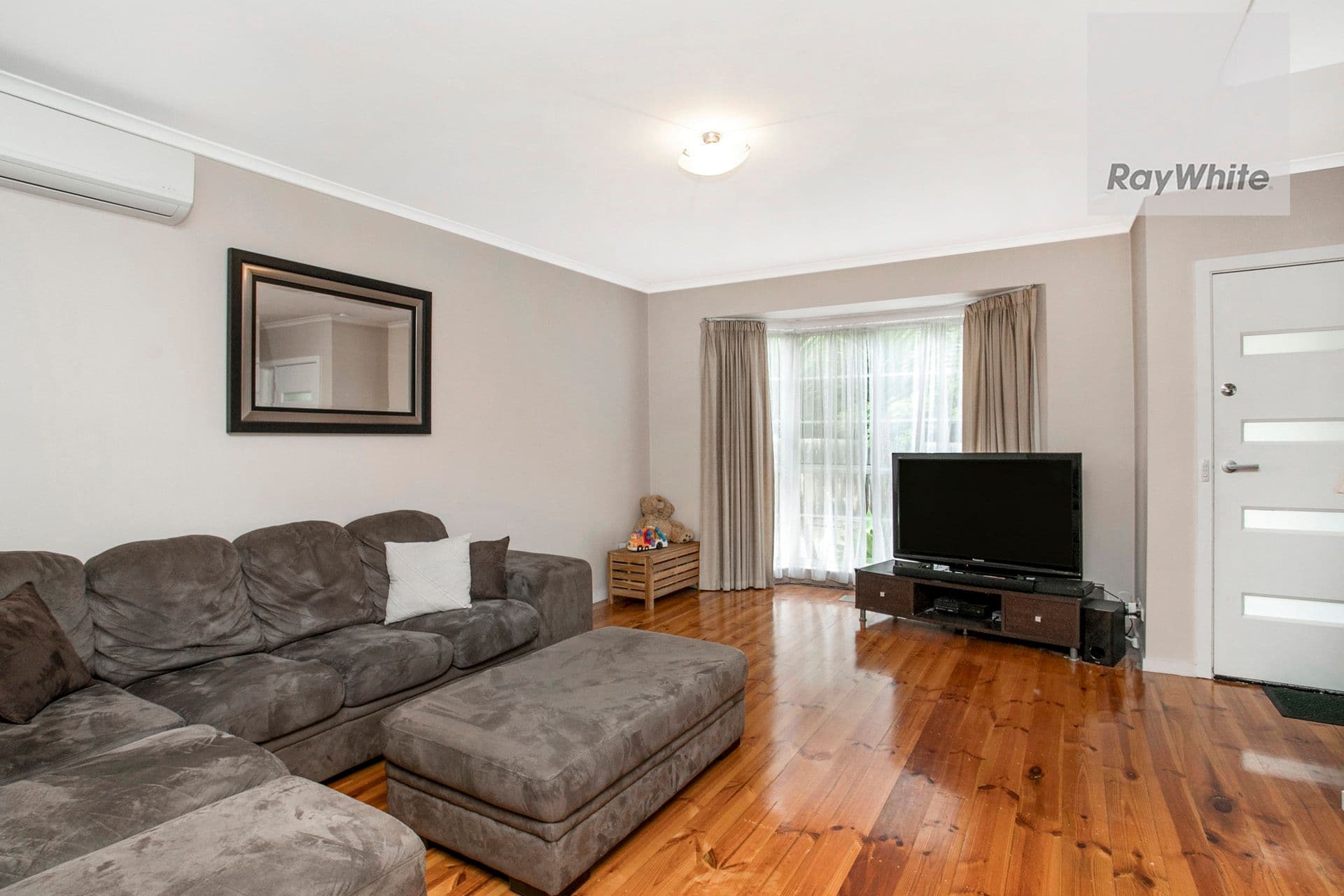 242 Melrose Drive, Tullamarine VIC 3043, Tullamarine - Thumbnail 3