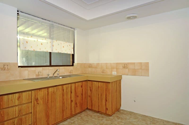 1 Gambia Court, BEECHBORO WA 6063, Beechboro - Thumbnail 5