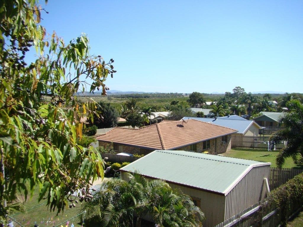 10 Hillcrest Crescent, EIMEO QLD 4740, Eimeo - Thumbnail 5