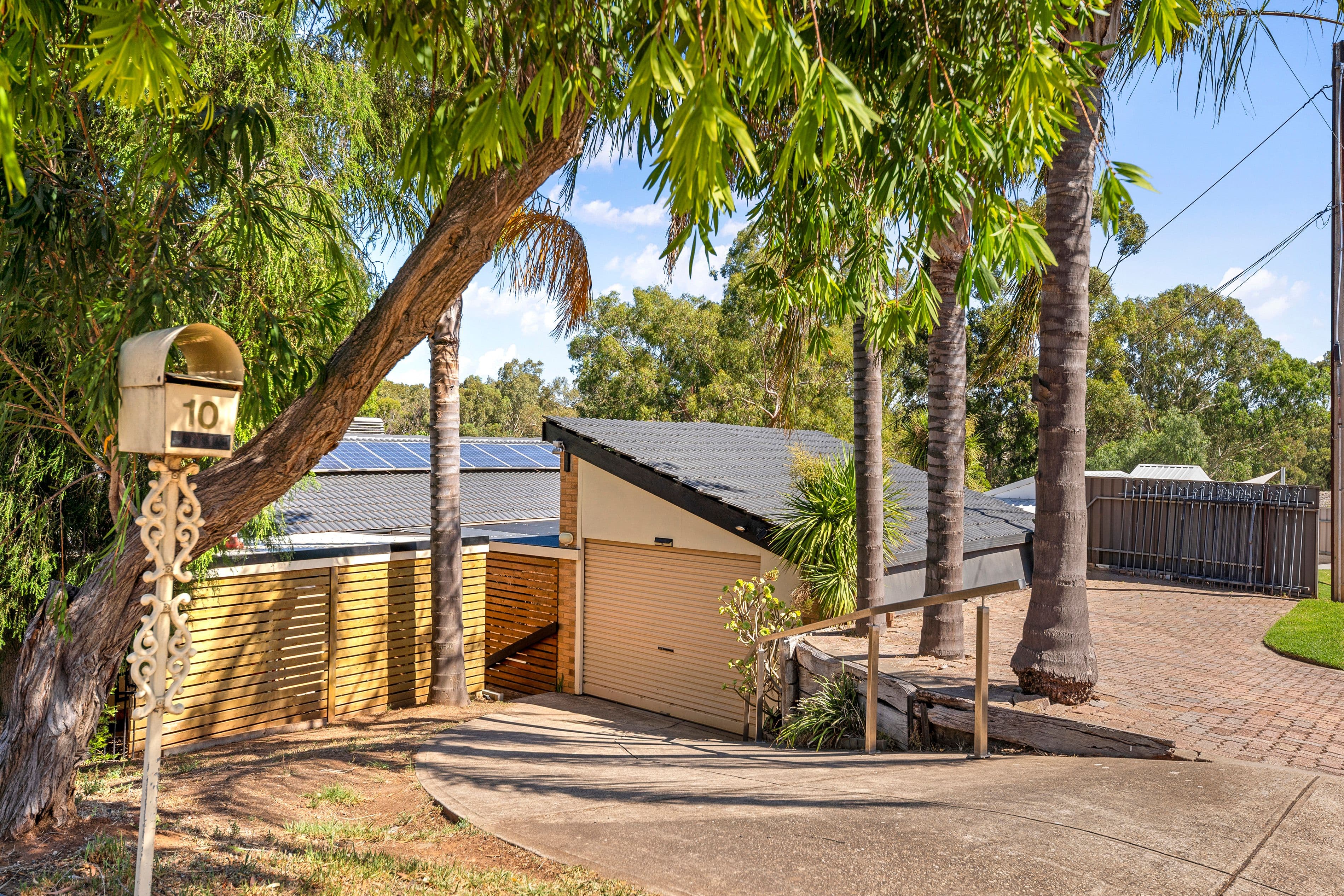 4 Koenig Court, Wilsonton QLD 4350, Wilsonton - Image 1
