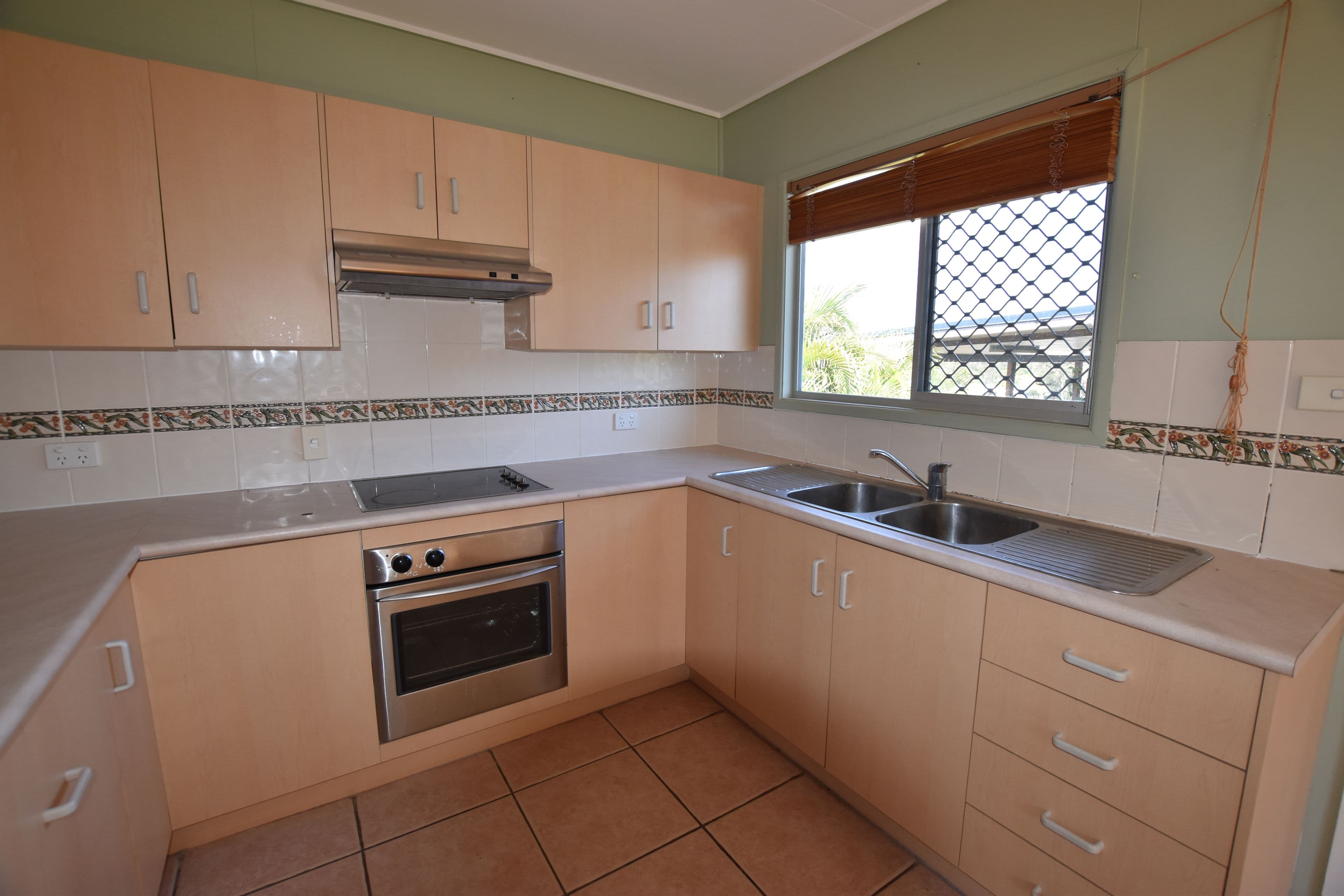 51 Wattle Street, New Auckland QLD 4680, New Auckland - Thumbnail 4