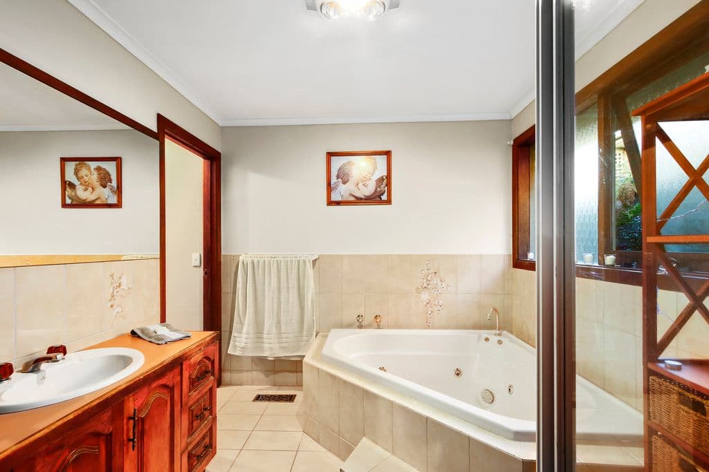 2 Atherton Court, Kilsyth VIC 3137, Kilsyth - Thumbnail 7