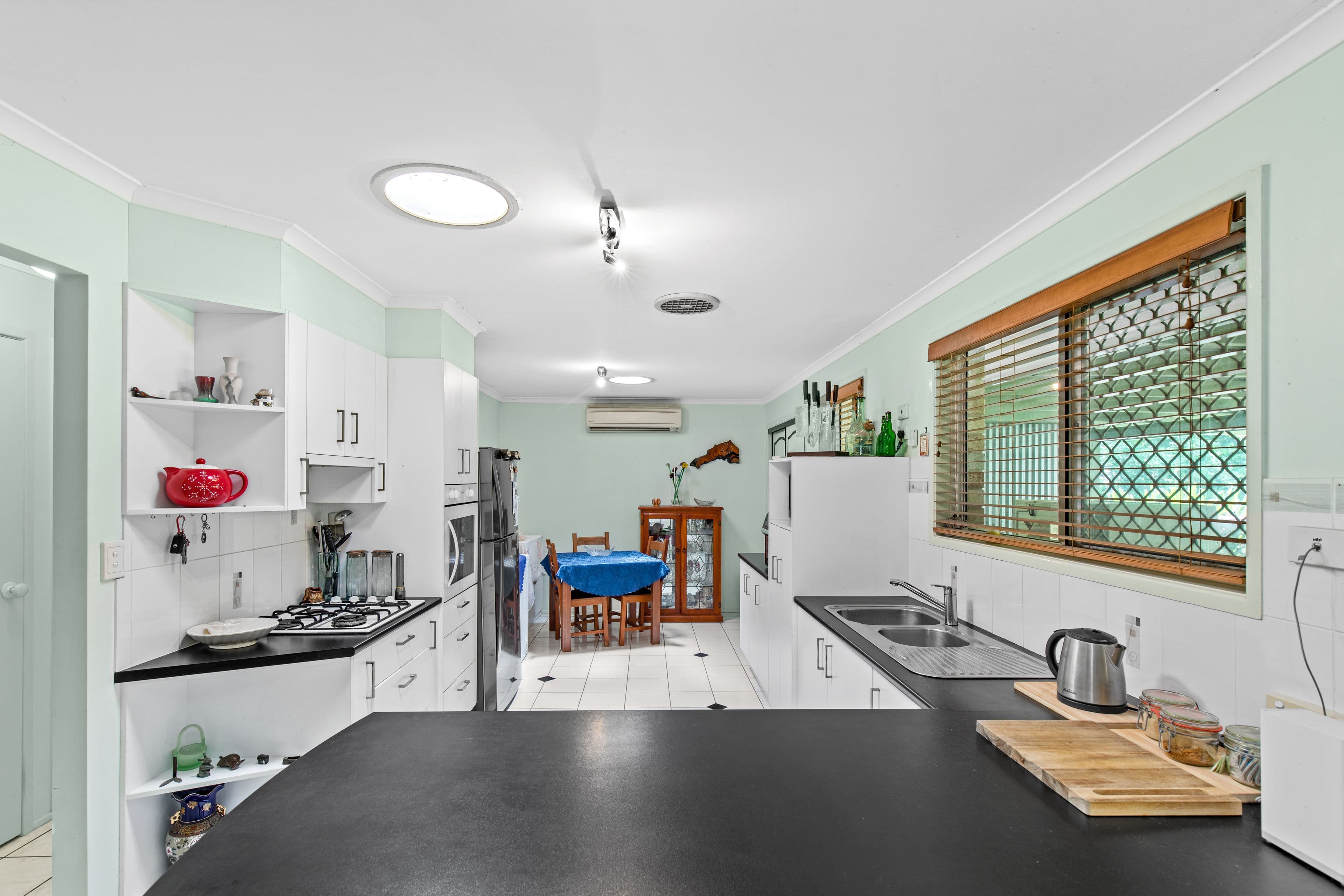 10 Einsleigh Court, Beerwah QLD 4519, Beerwah - Thumbnail 6