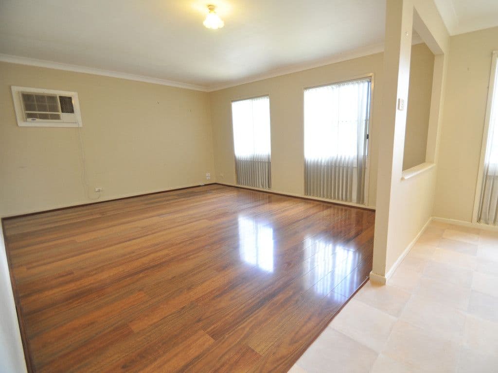 49 Percy Street, Junee NSW 2663, Junee - Thumbnail 2