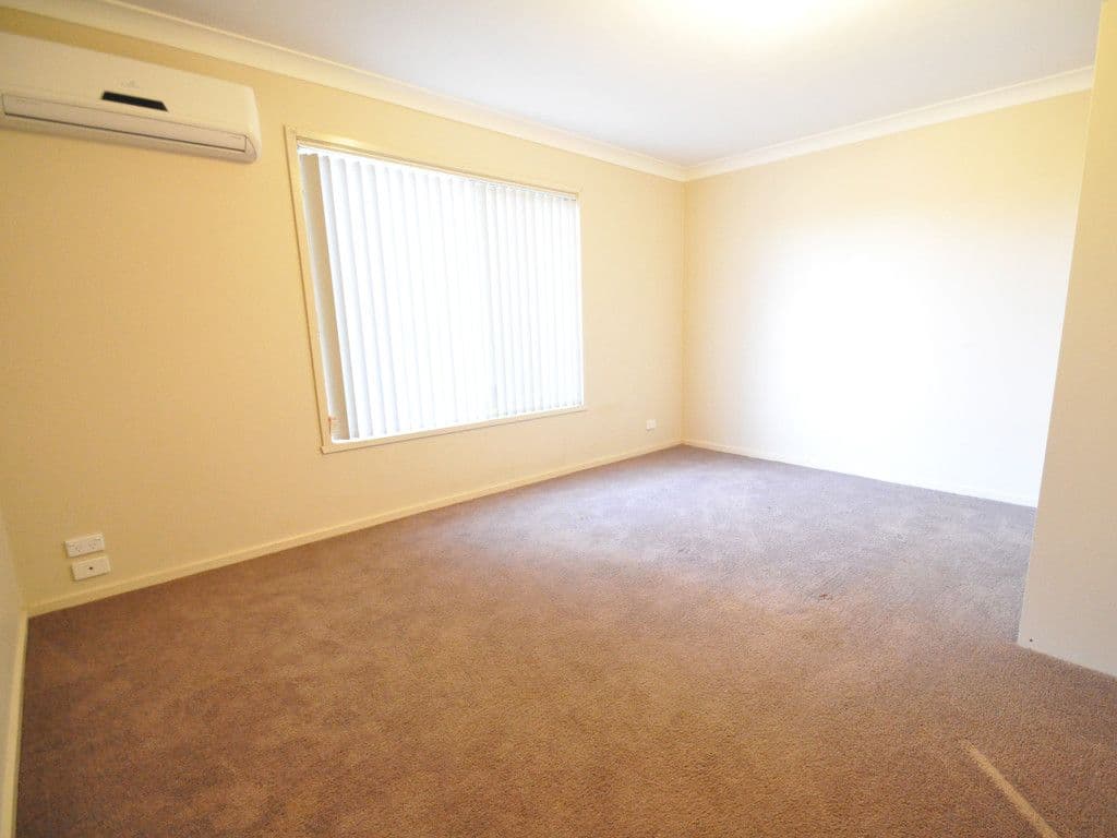 49 Percy Street, Junee NSW 2663, Junee - Thumbnail 5