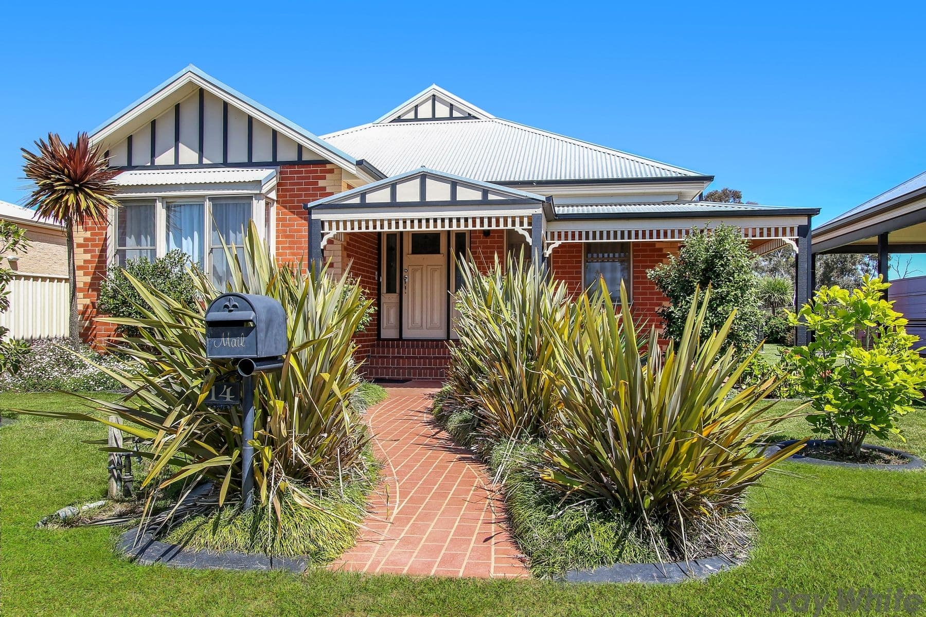 14 Monash Drive, Benalla VIC 3672, Benalla - Thumbnail 2