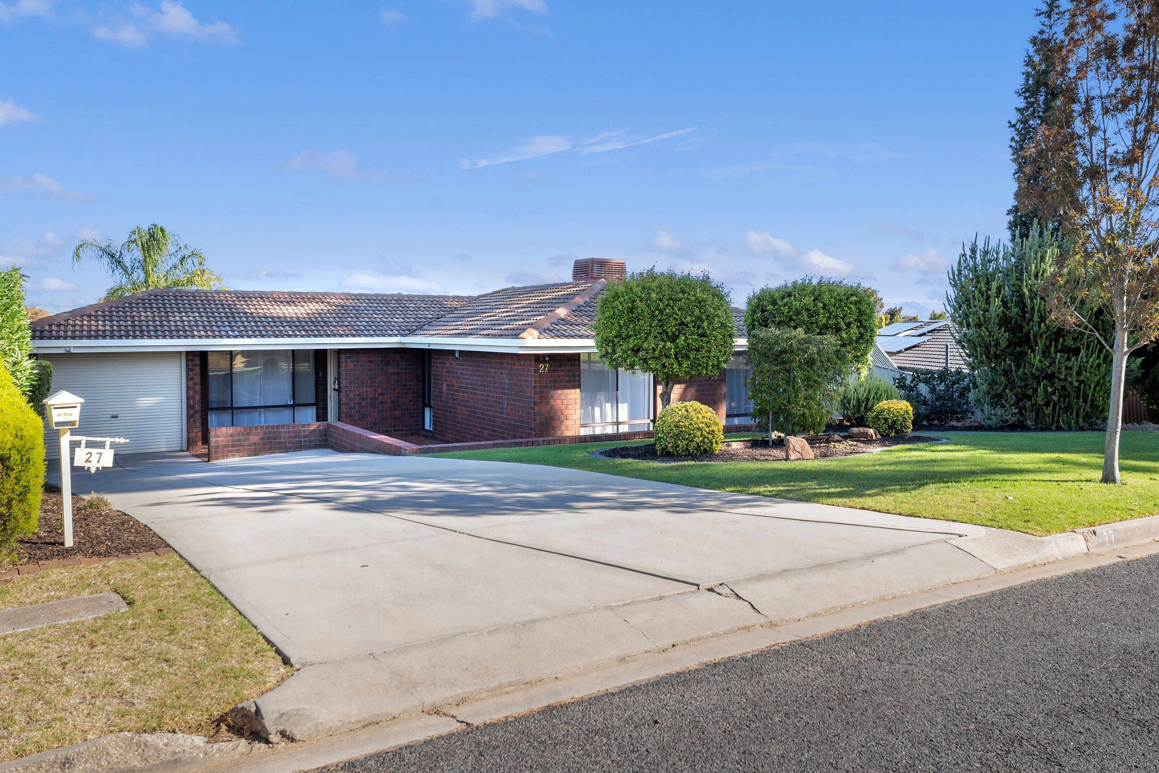 27 Robertson Crescent, Redwood Park SA 5097, Redwood Park - Image 1