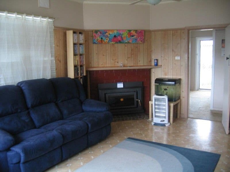 21 Evans Street, Goulburn NSW 2580, Goulburn - Thumbnail 2