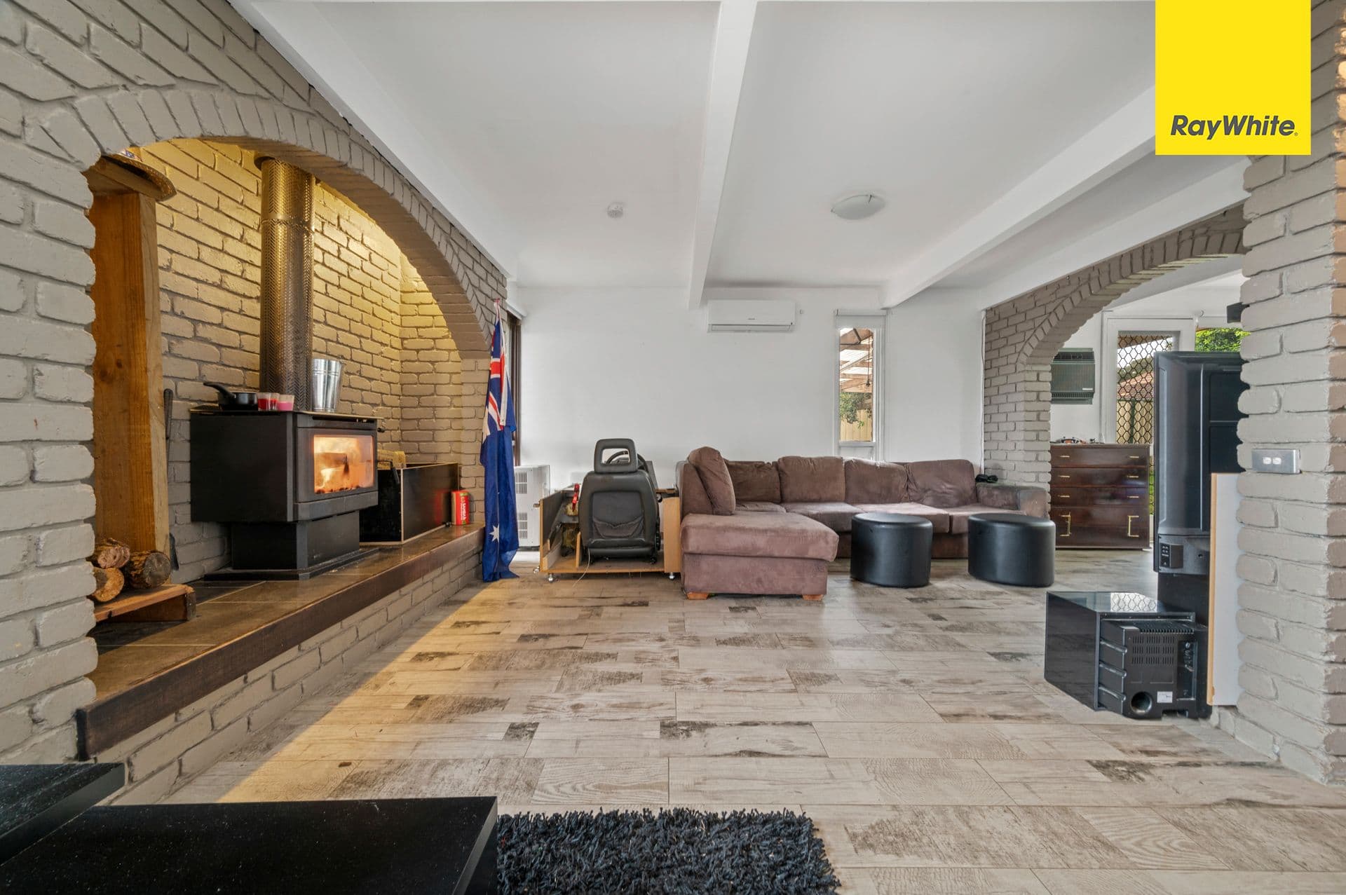 6 Carnarvon Place, Melton West VIC 3337, Melton West - Thumbnail 3