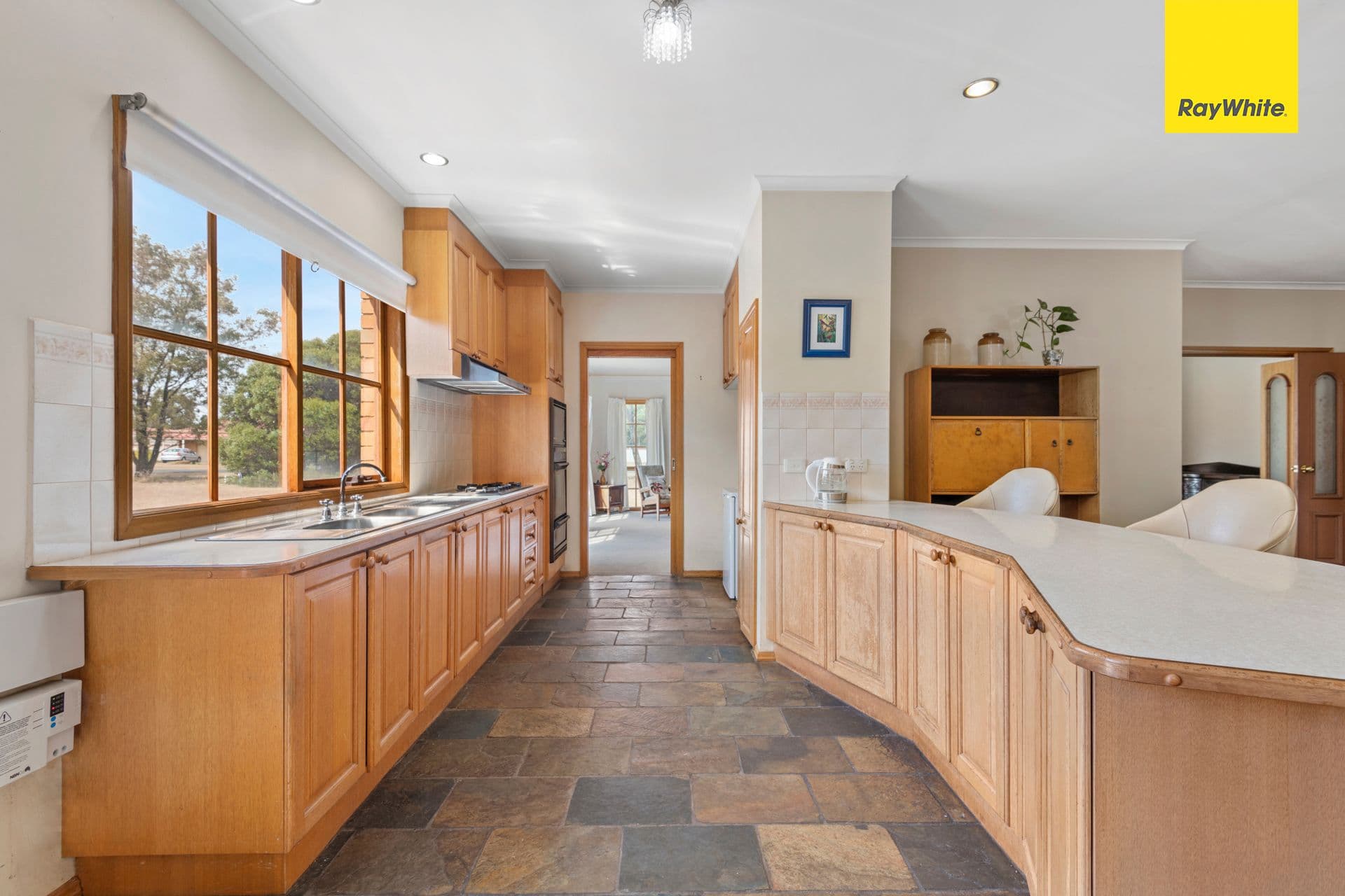 12 Knox Court, Kurunjang VIC 3337, Kurunjang - Thumbnail 6