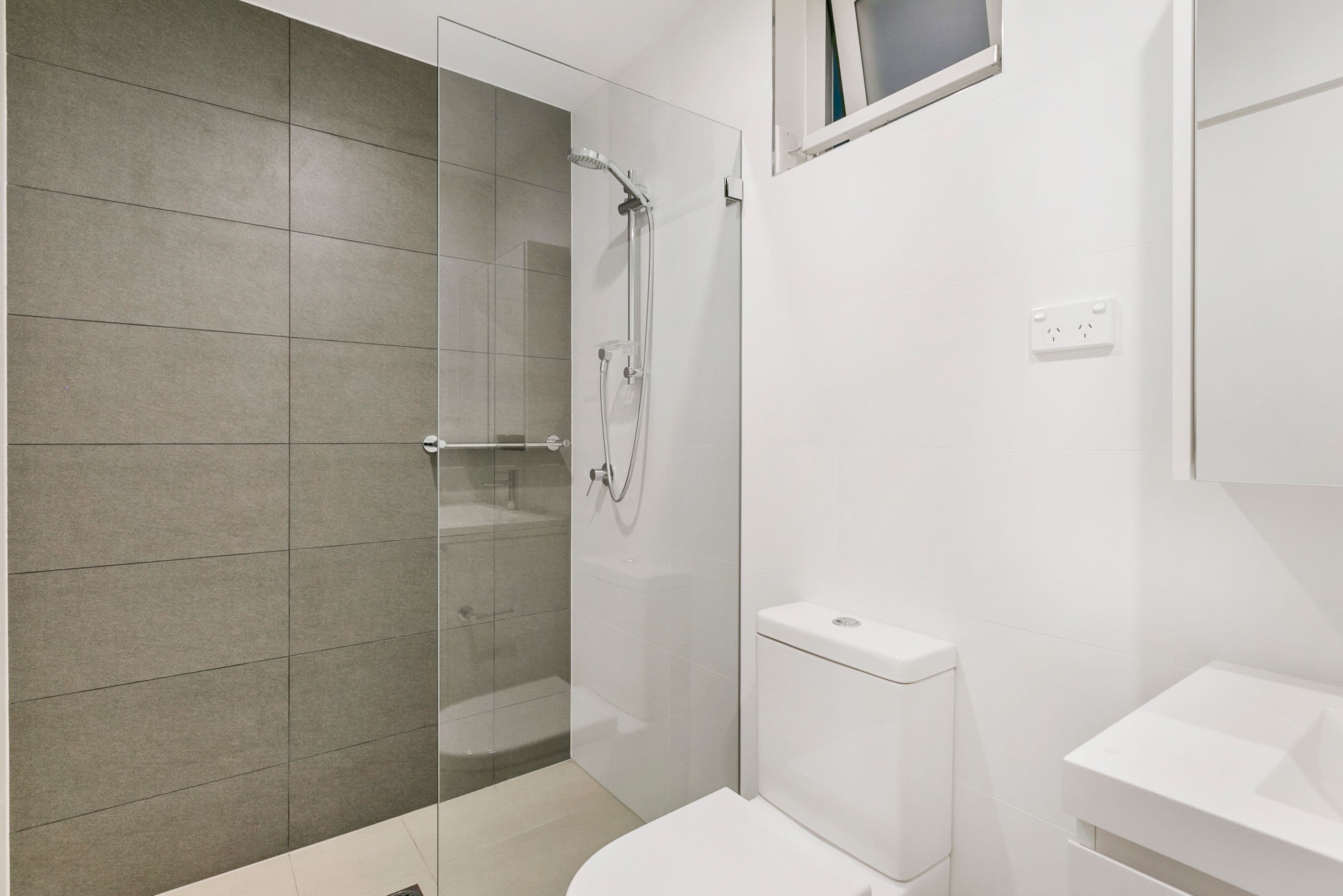 211 Canterbury Road (Access via Charles St), Canterbury NSW 2193, Canterbury - Thumbnail 5