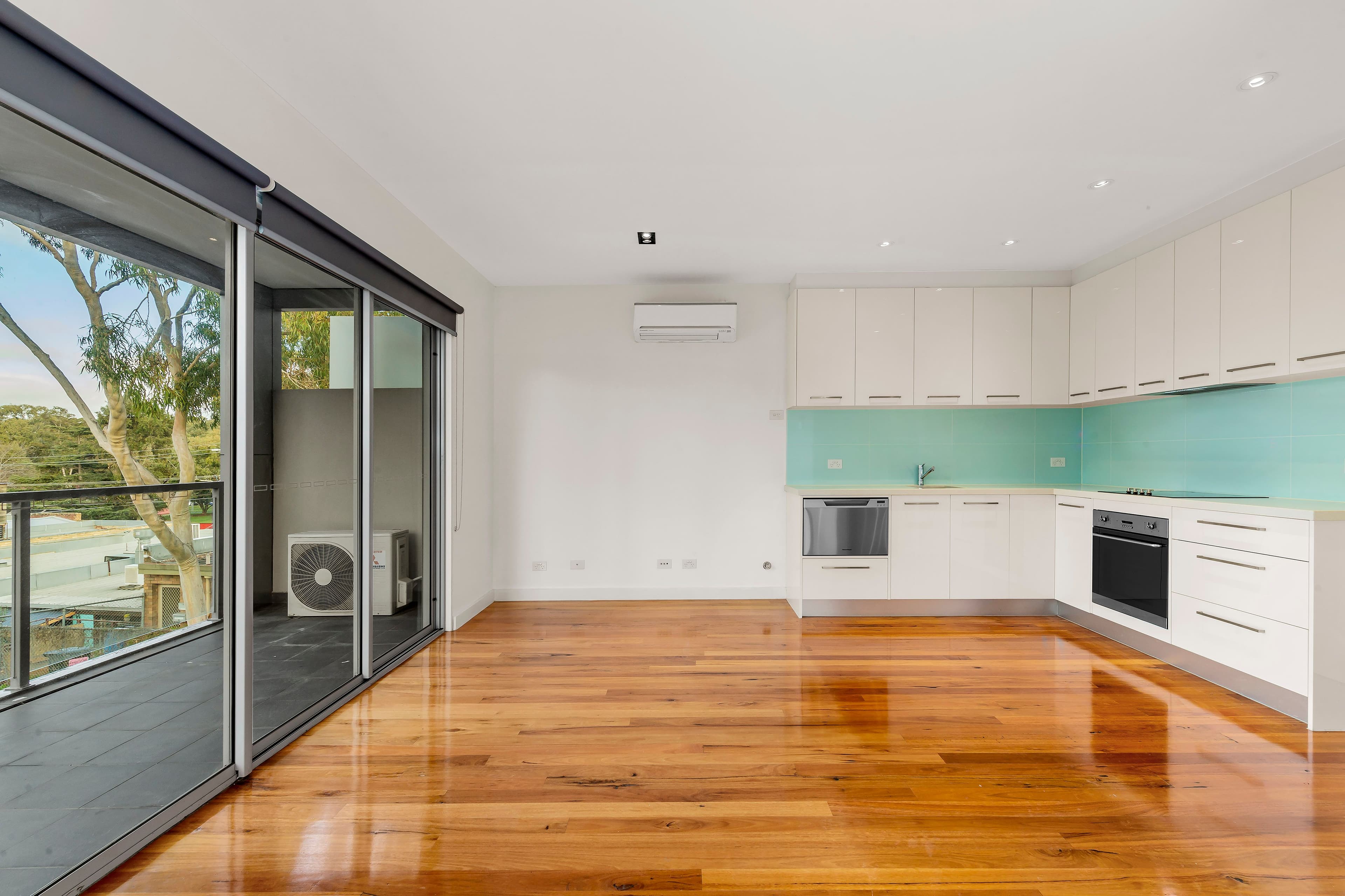 82A Aberdeen Road, Macleod VIC 3085, Macleod - Thumbnail 3
