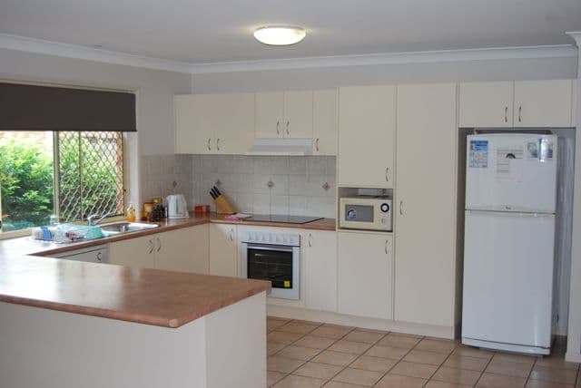 5 Columbus Place, FOREST LAKE QLD 4078, Forest Lake - Thumbnail 2
