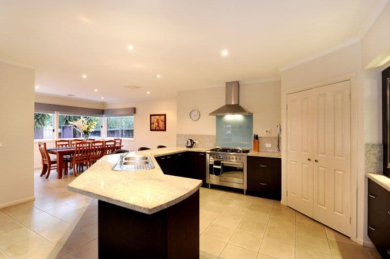 1 Langhorne Crescent, ROWVILLE VIC 3178, Rowville - Thumbnail 3