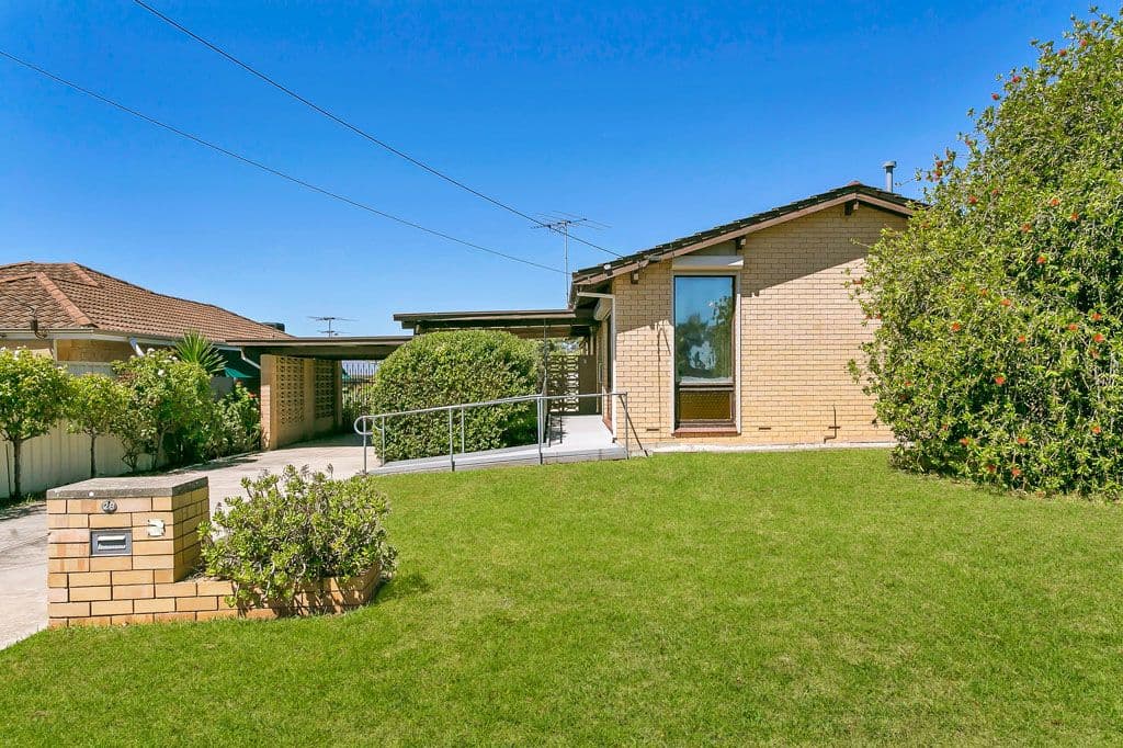 28 Kentwood Road, Morphett Vale SA 5162, Morphett Vale - Image 1