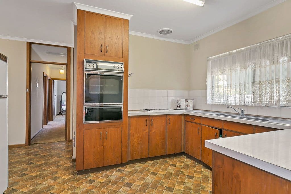 28 Kentwood Road, Morphett Vale SA 5162, Morphett Vale - Thumbnail 2