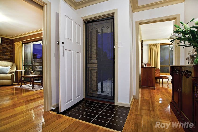 4 Padua Court, GLEN WAVERLEY VIC 3150, Glen Waverley - Thumbnail 2