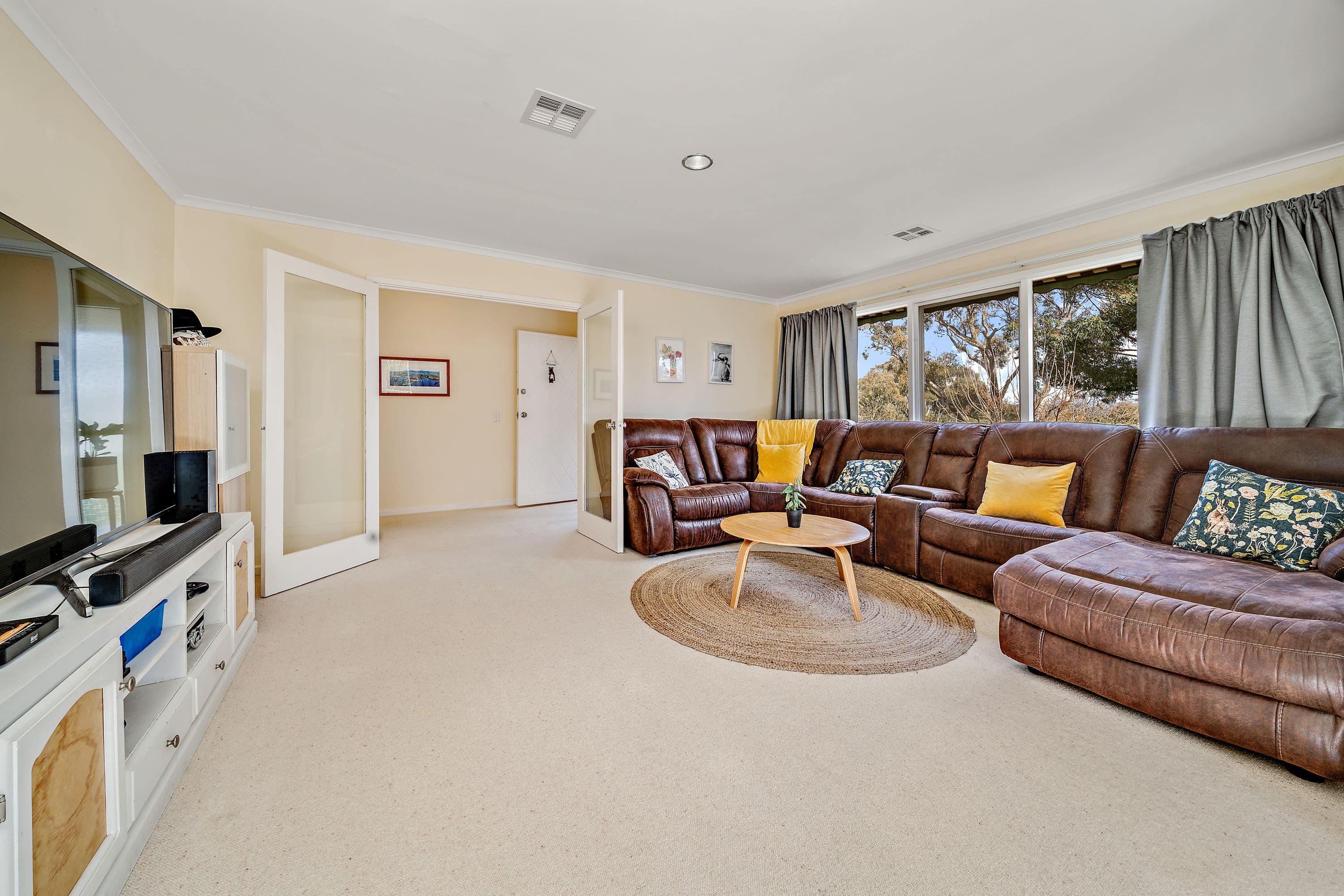 2 Alawa Street, Waramanga ACT 2611, Waramanga - Thumbnail 5