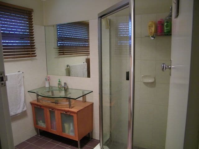 21 Raceview Street, EASTERN HEIGHTS QLD 4305, Eastern Heights - Thumbnail 3