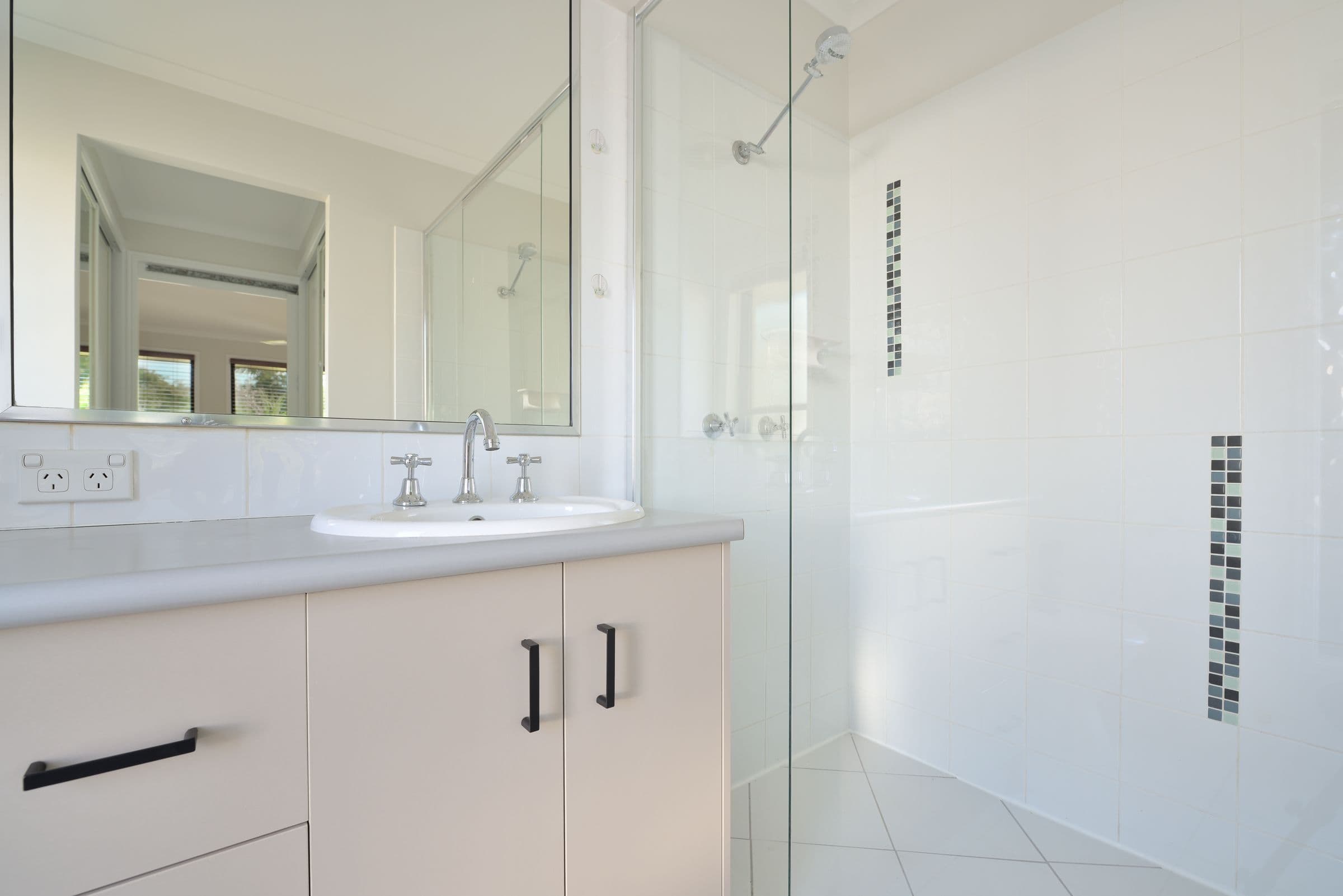 23 Victoria Avenue, Glen Eden QLD 4680, Glen Eden - Thumbnail 7