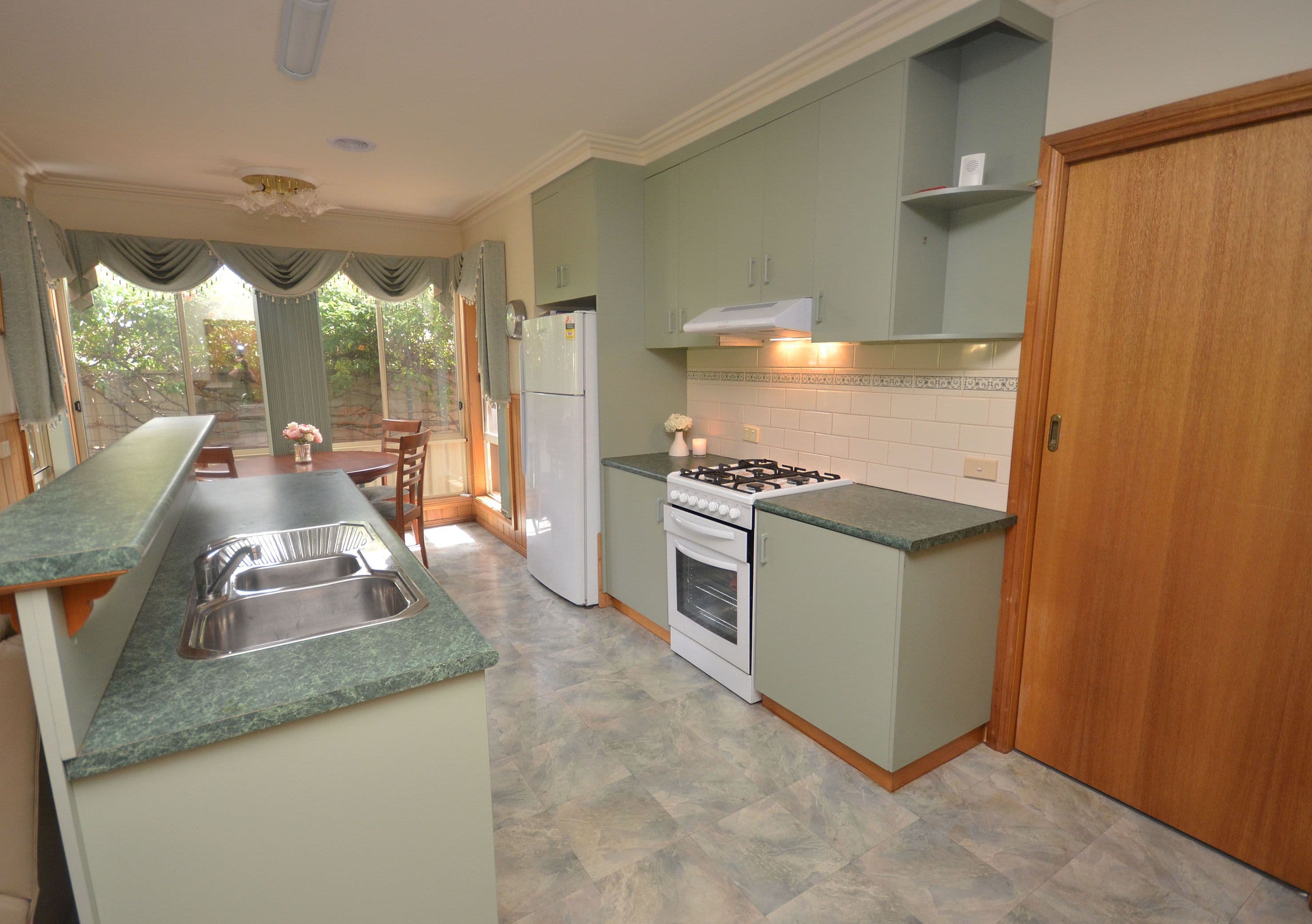 2 Maggie Court, Echuca VIC 3564, Echuca - Thumbnail 6