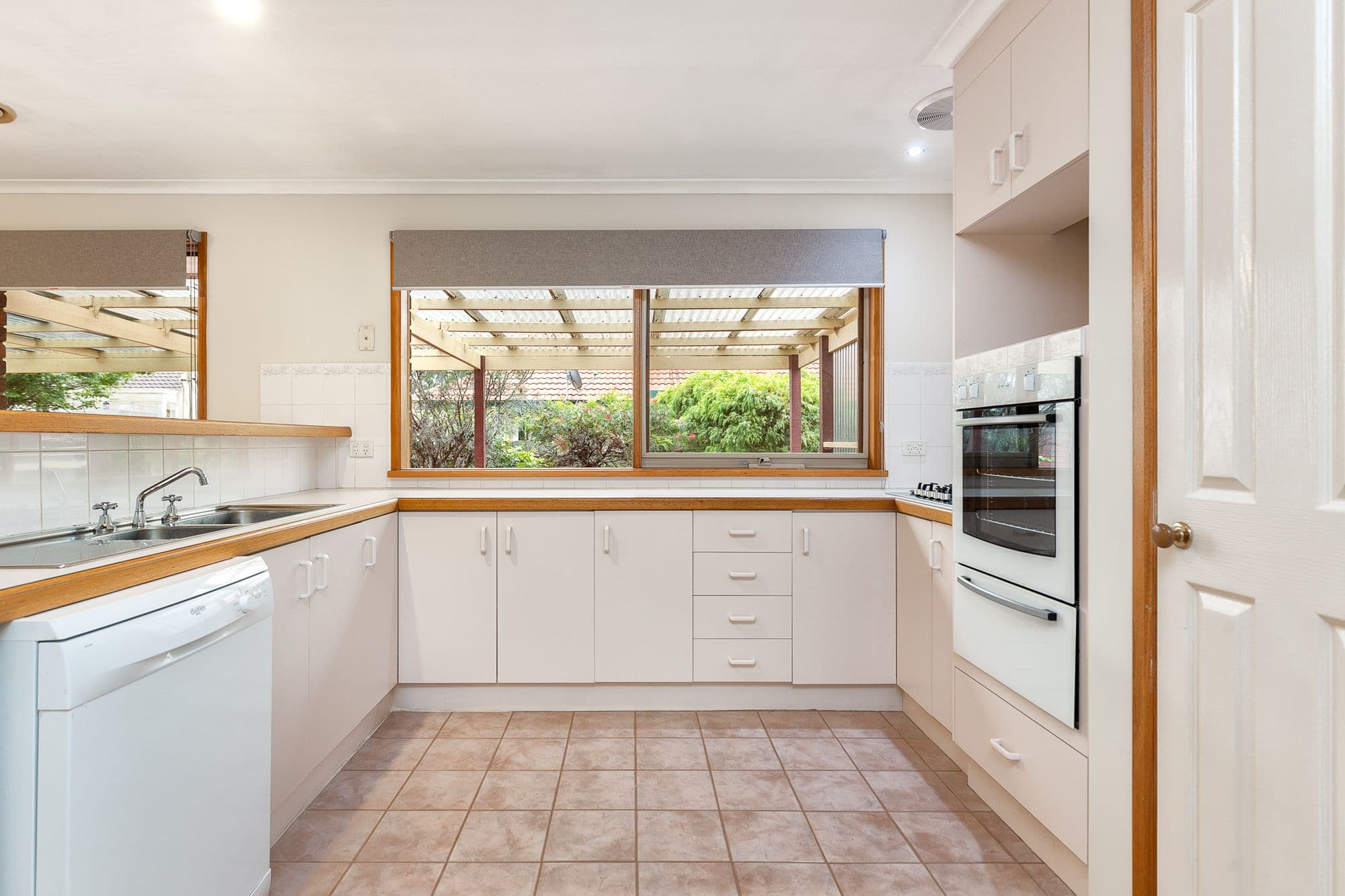 8 Jumbuck Court, Berwick VIC 3806, Berwick - Thumbnail 3