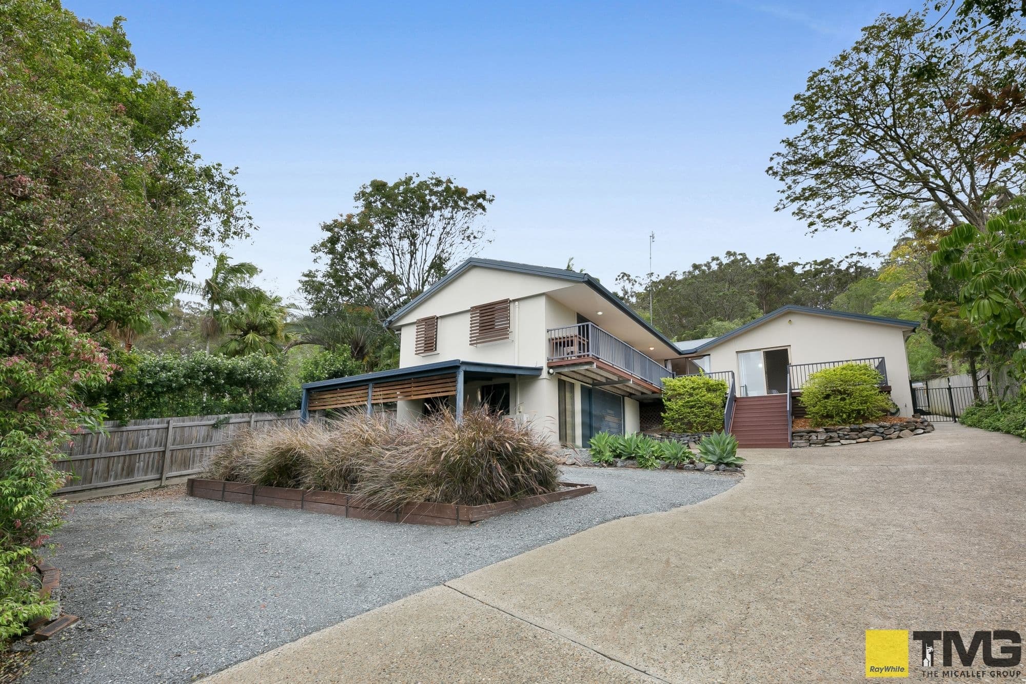 11 Regency Place, Mudgeeraba QLD 4213, Mudgeeraba - Thumbnail 2