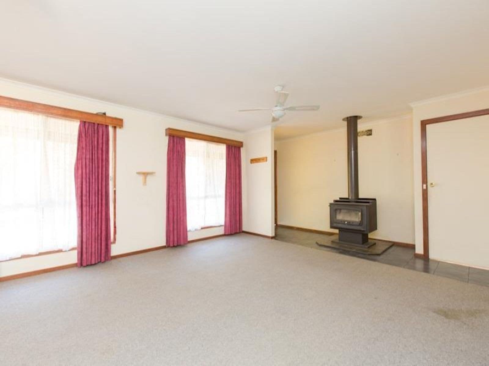 8 Gibbs Road, Colignan - Thumbnail 3