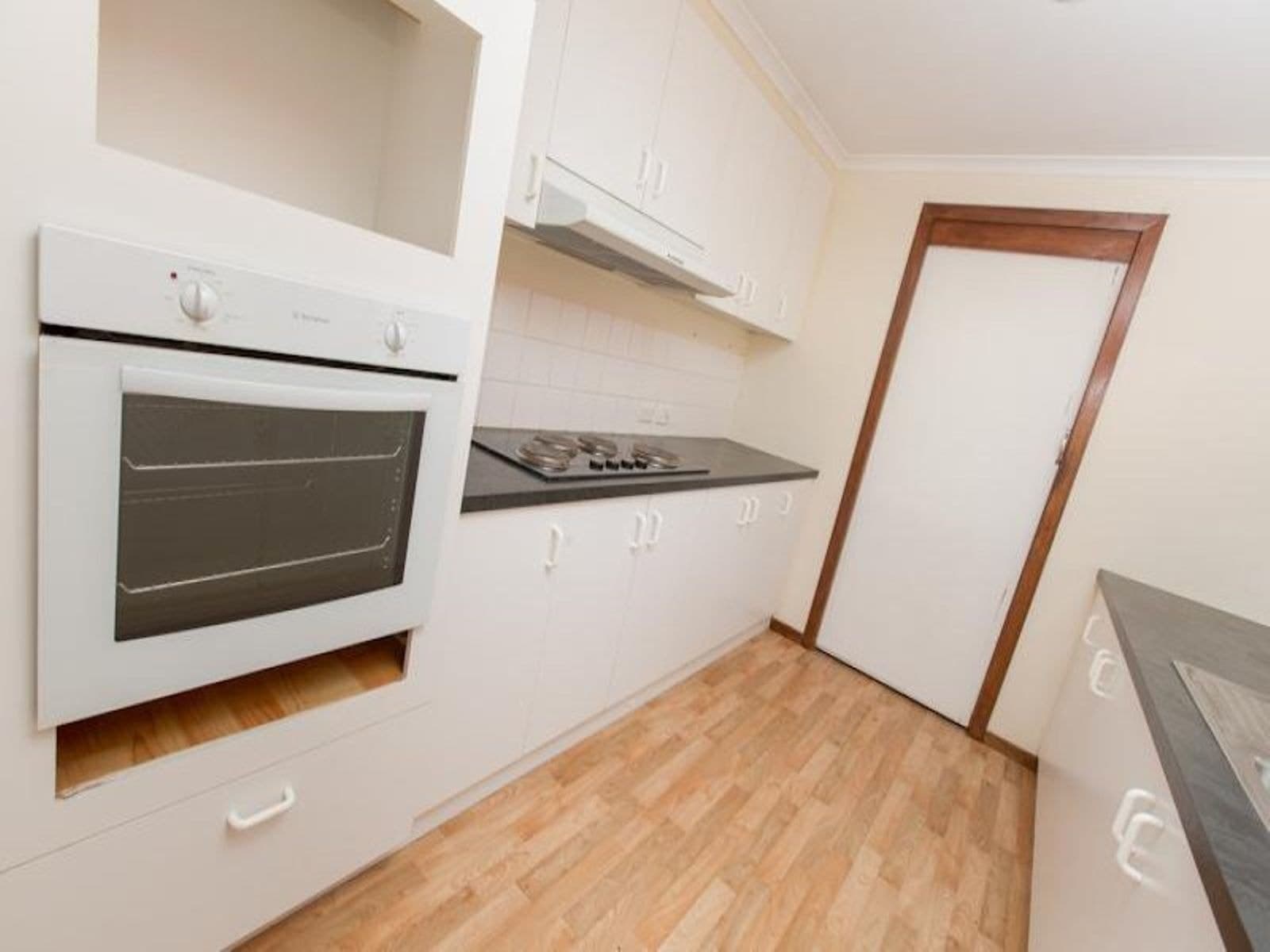 8 Gibbs Road, Colignan - Thumbnail 5