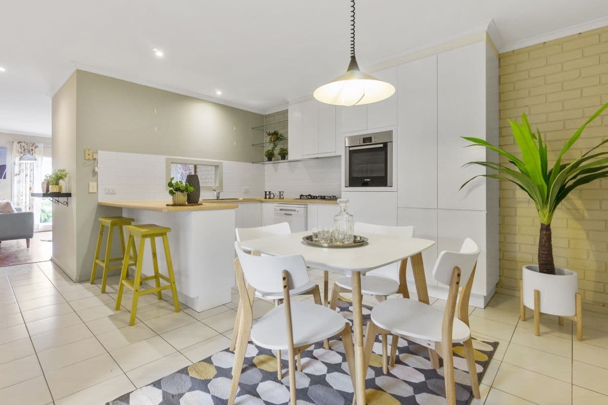 253 Greaves Street North, Werribee VIC 3030, Werribee - Thumbnail 3