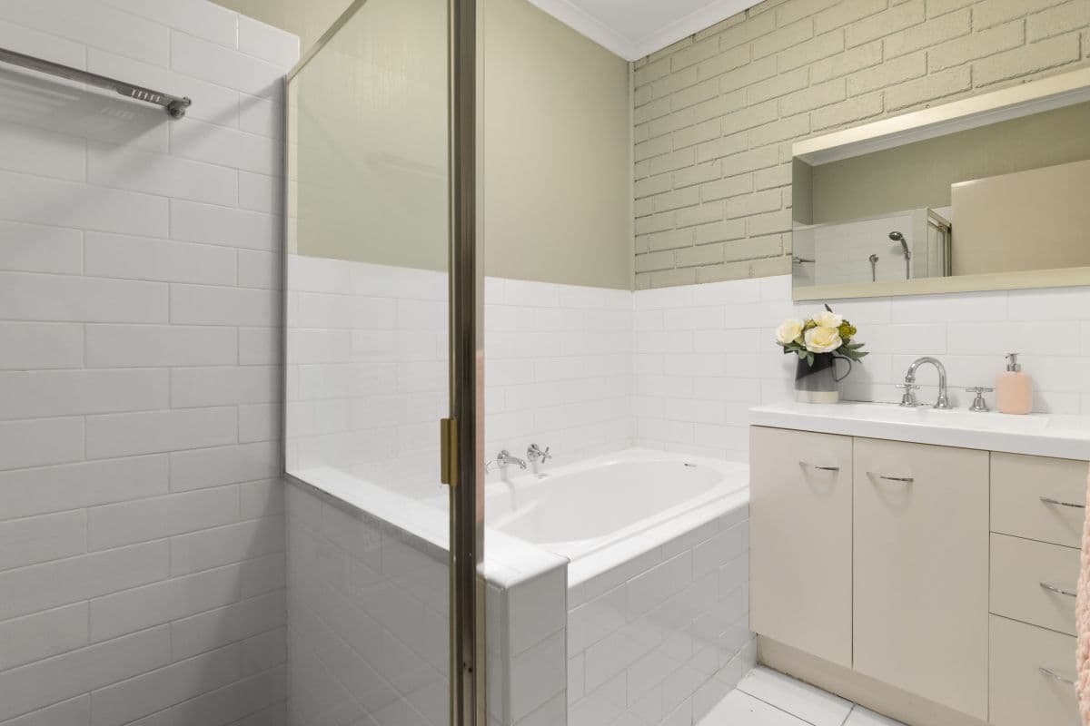 253 Greaves Street North, Werribee VIC 3030, Werribee - Thumbnail 7