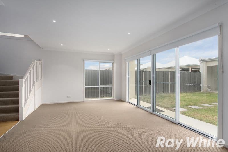 57 Lakeside Boulevard, PAKENHAM VIC 3810, Pakenham - Thumbnail 4