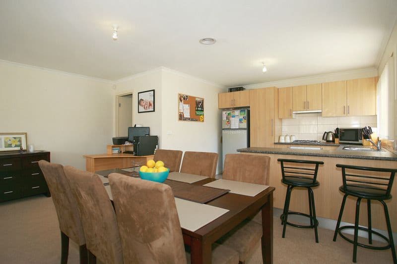 76 Regent Street, Shepparton, Shepparton - Thumbnail 3