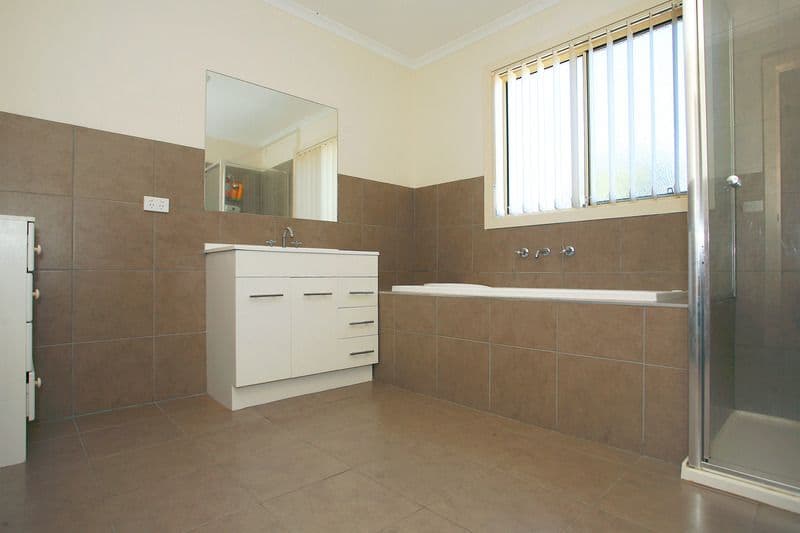 76 Regent Street, Shepparton, Shepparton - Thumbnail 6