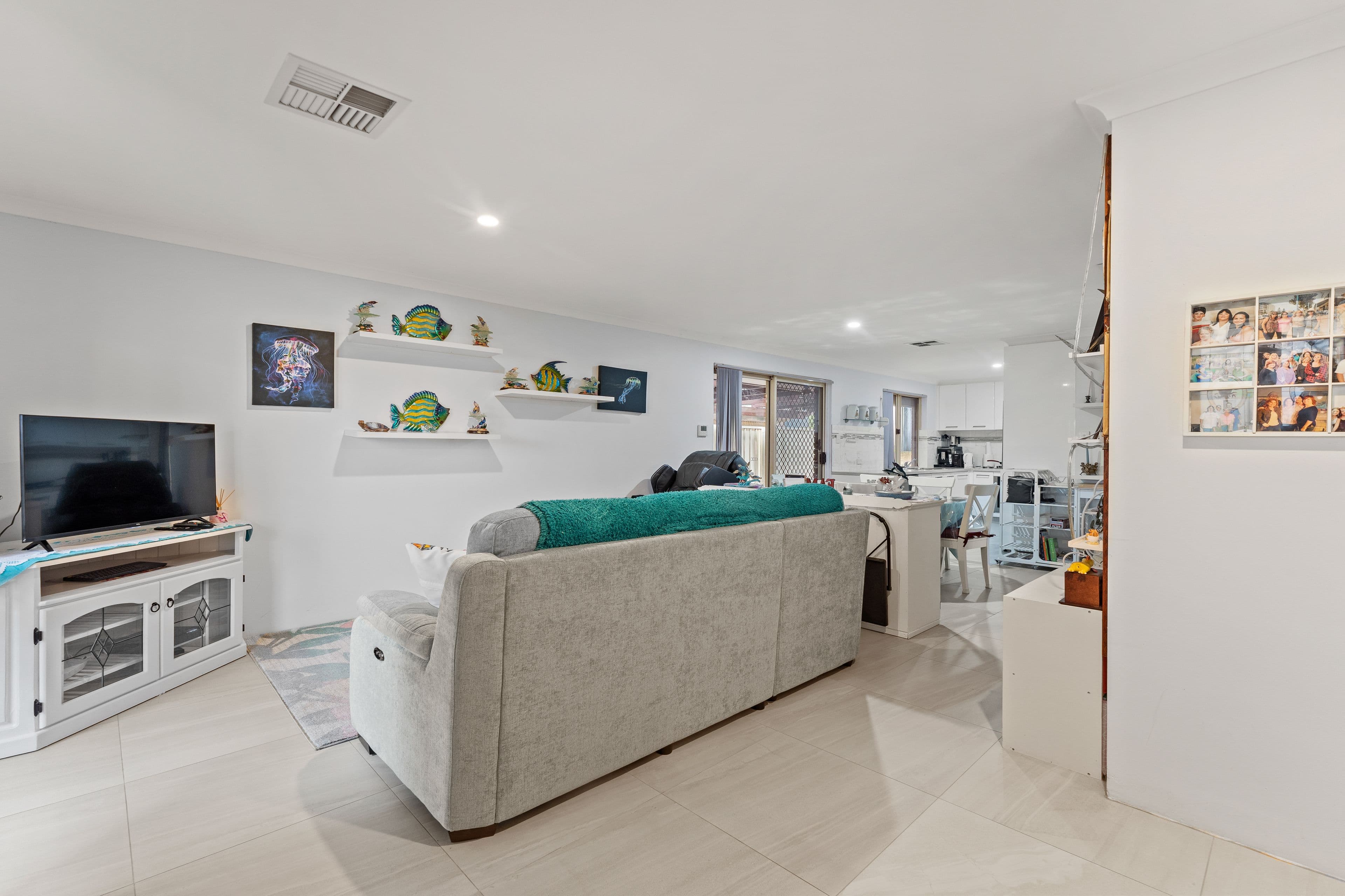 8 Sennet Lane, Warnbro WA 6169, Warnbro - Thumbnail 4