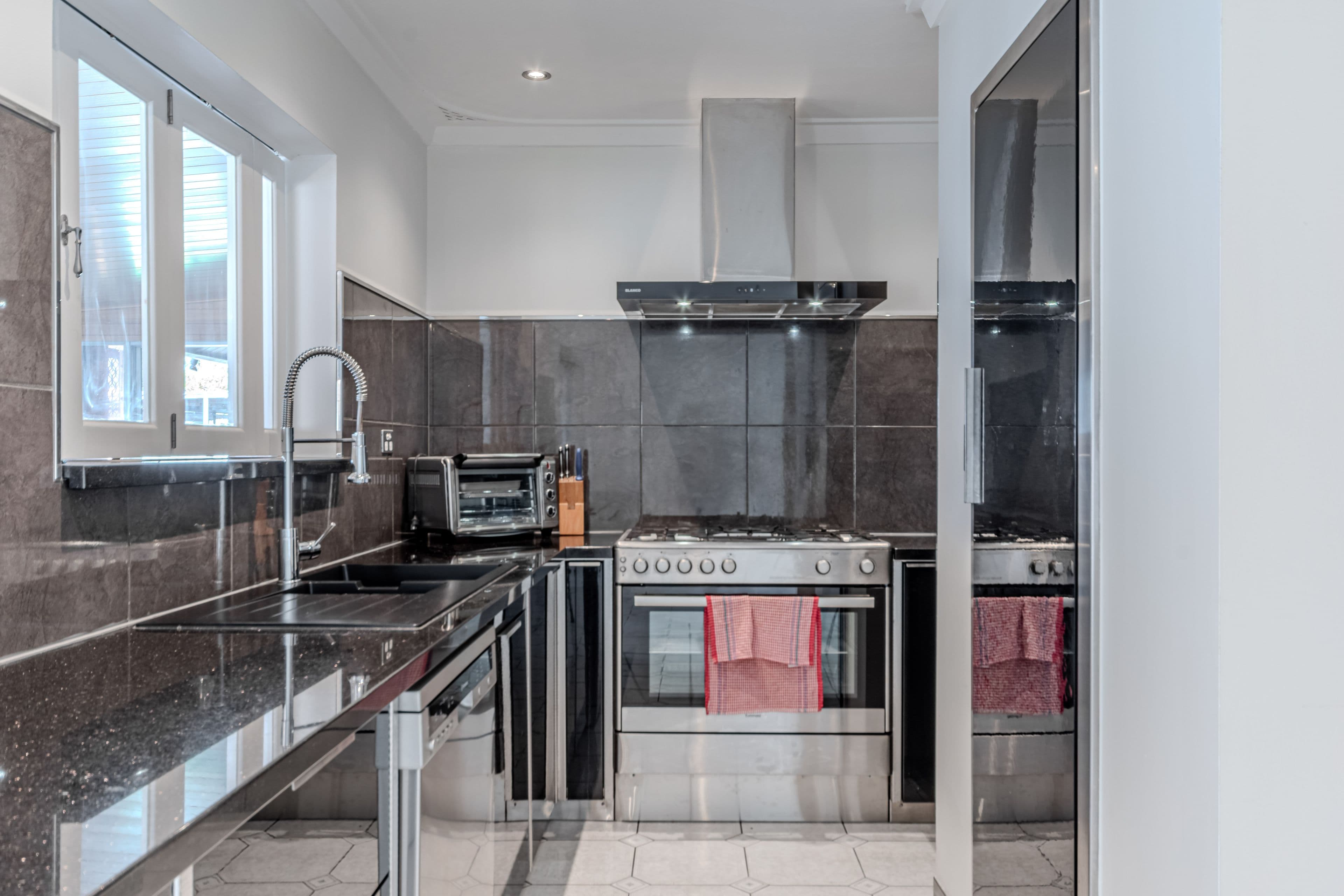 7 Barford Street, Maddington WA 6109, Maddington - Thumbnail 2
